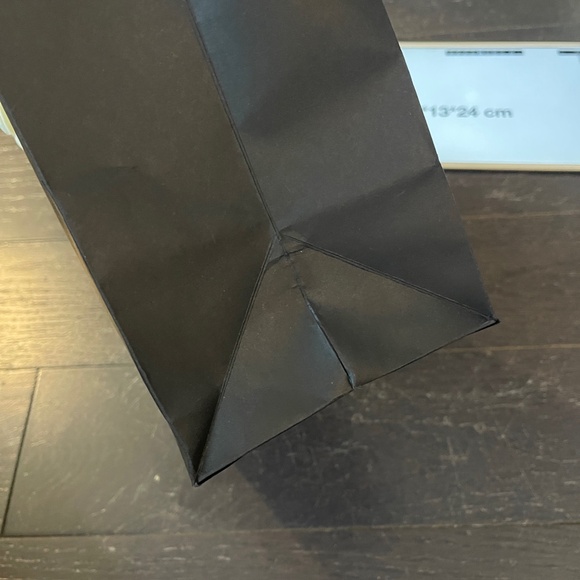 Chanel Shopping Bag Black with camellia flower and ribbon empty bag storage - Picture 5 of 8